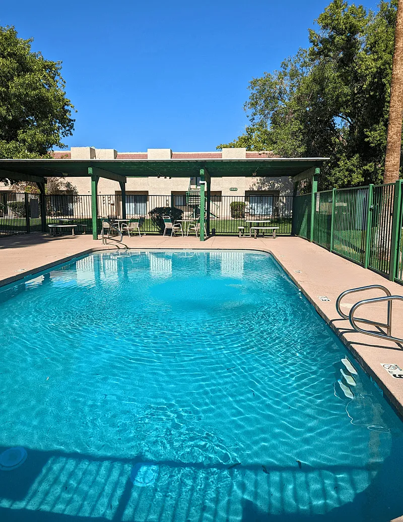 1223 S Dorsey Ln — Photo 3
