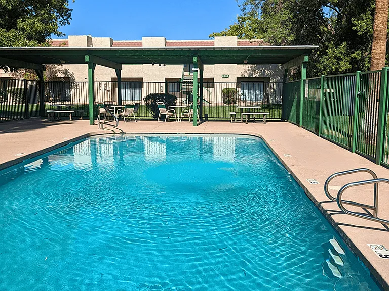 1223 S Dorsey Ln #203 — Photo 3