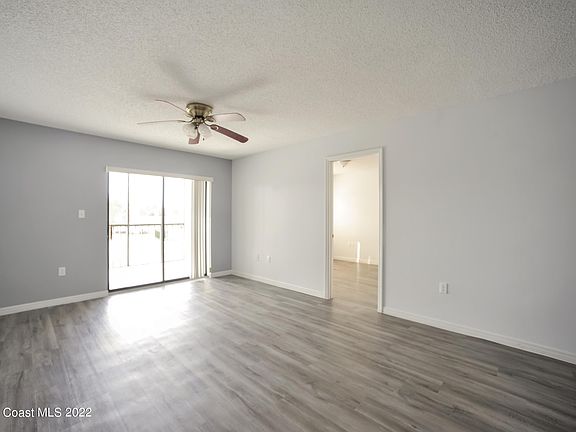 4th image of 3165 South St