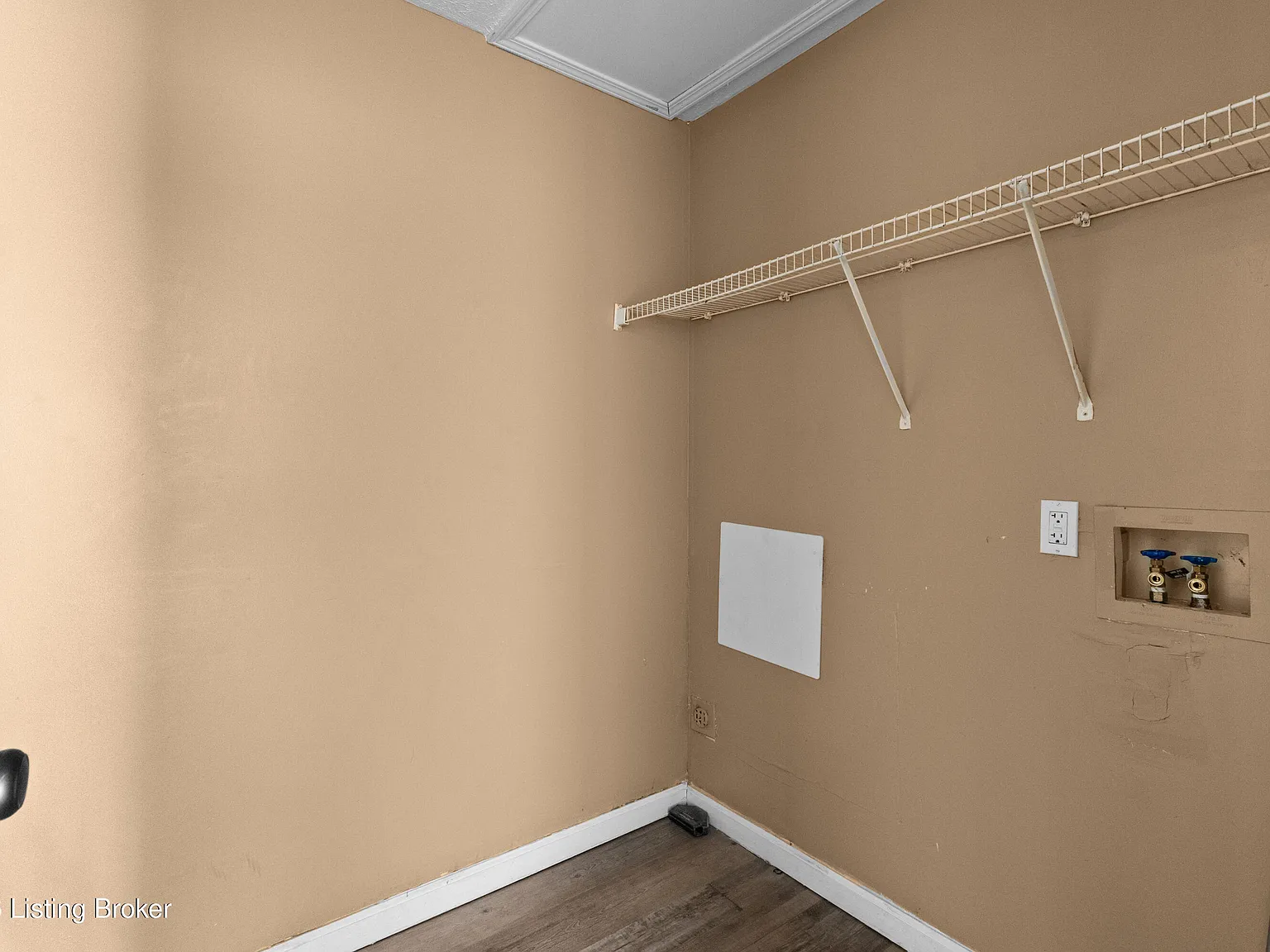 2 bed, 1.0 bath, 1000 sqft, $1,113 — Photo 4