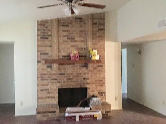 4th image of 4805 Freeport Dr