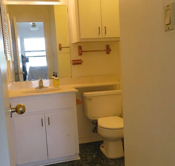 106 E 30th St #306 — Photo 6
