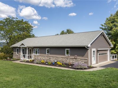 2614 Morrcrest Dr, Corning, NY, 14830