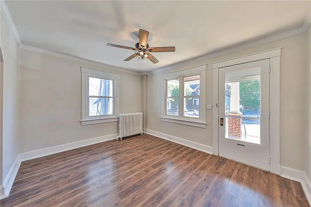 5 bed, 2004 sqft, $2,900 — Photo 3
