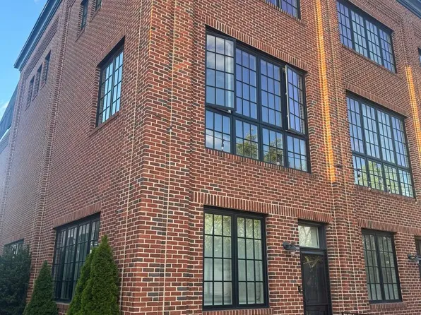 3800 Dillon St, Baltimore, MD 21224