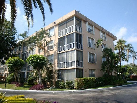 2nd image of 2010 S Federal Hwy APT I301