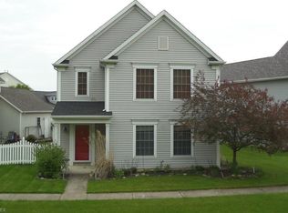 1209 Grove Ln, Medina, OH 44256