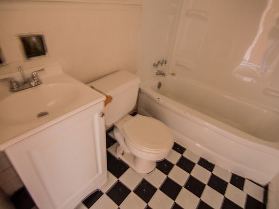 5th image of 5740 Cabanne Ave