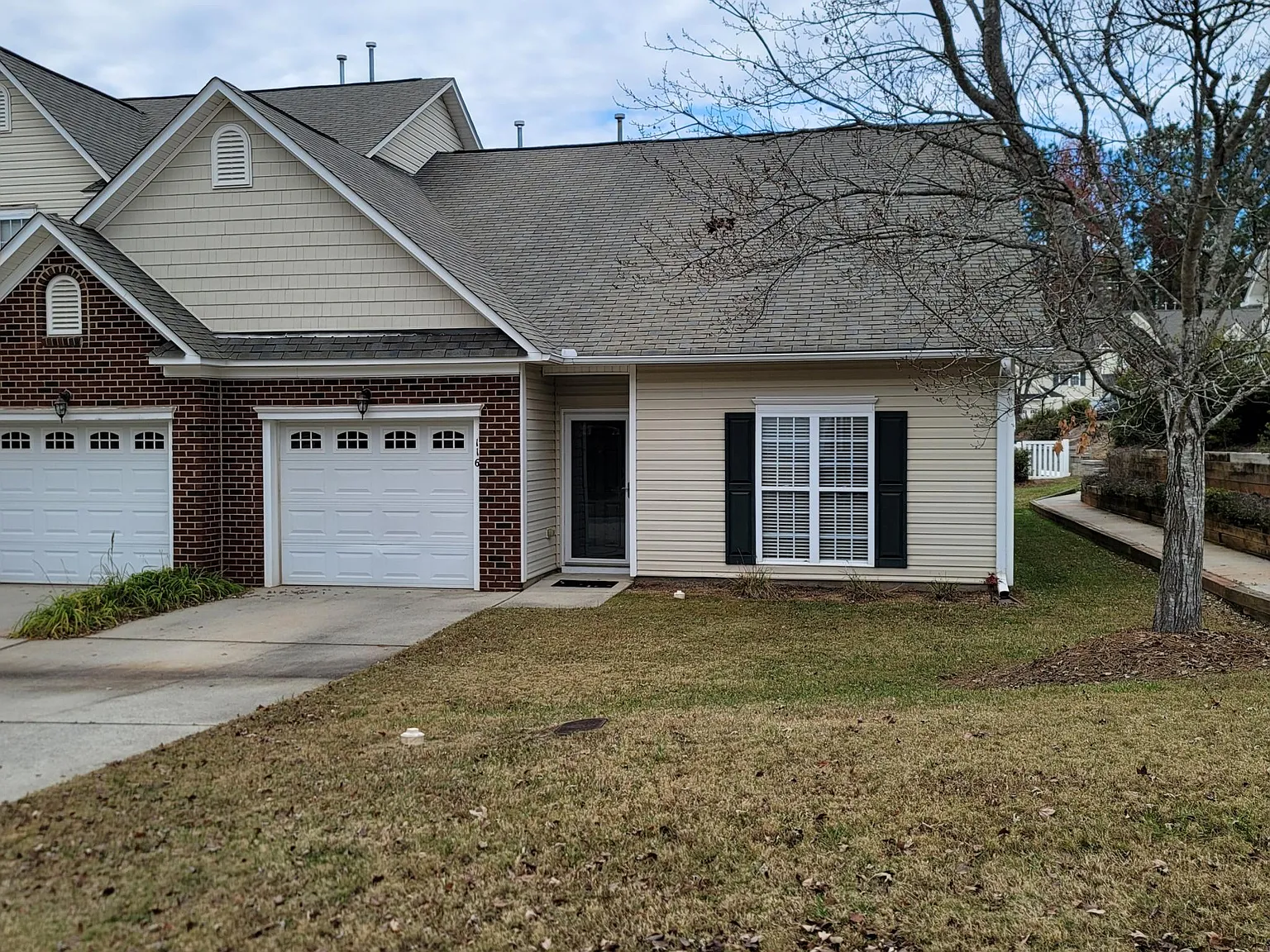 2 bed, 1309 sqft, $1,600 — Photo 1