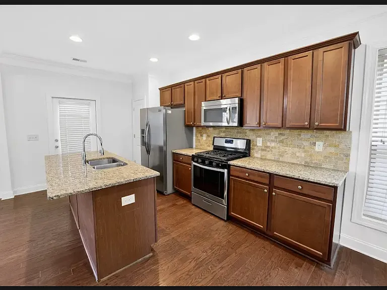 269 Privet Cir — Photo 5