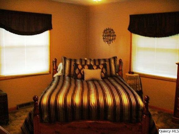Home for Sale in Quincy, IL $169,500