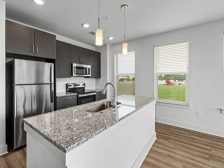 Altitude Raleigh Apartments — Photo 16