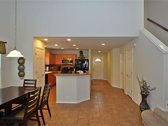 3rd image of 4602 Clemwood Ln