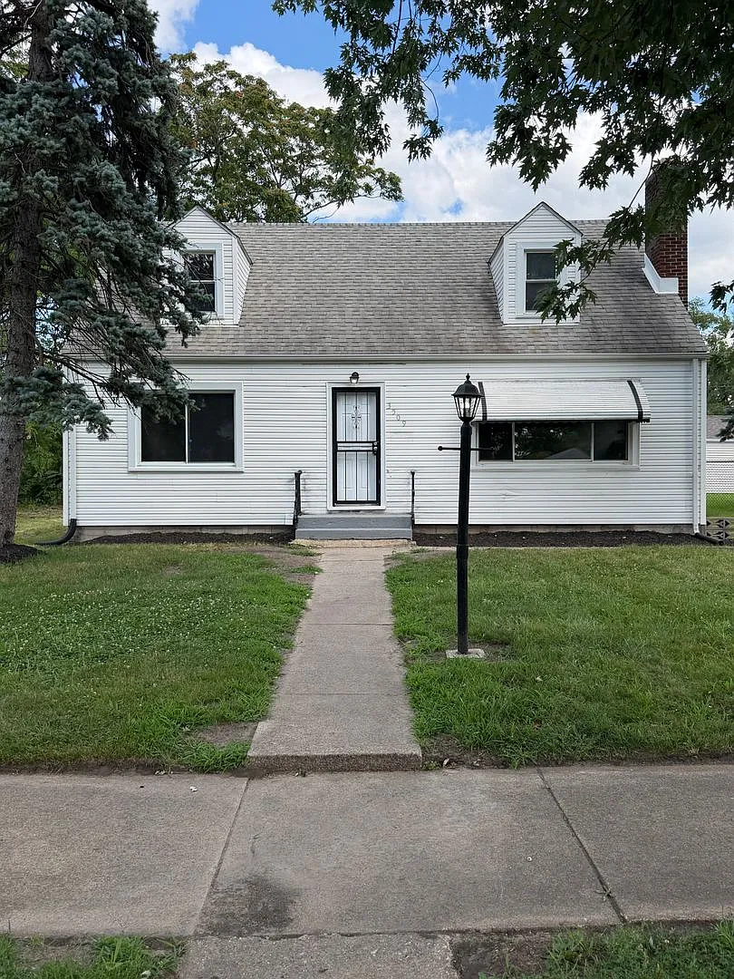 3 Bedroom Home in Gary — Photo 1