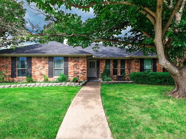 1710 Tiburon Bnd, Lewisville, TX 75067