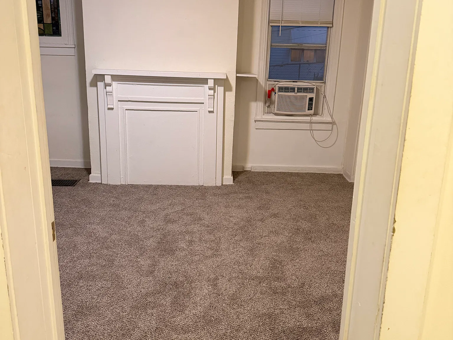 401 Grace St — Photo 2