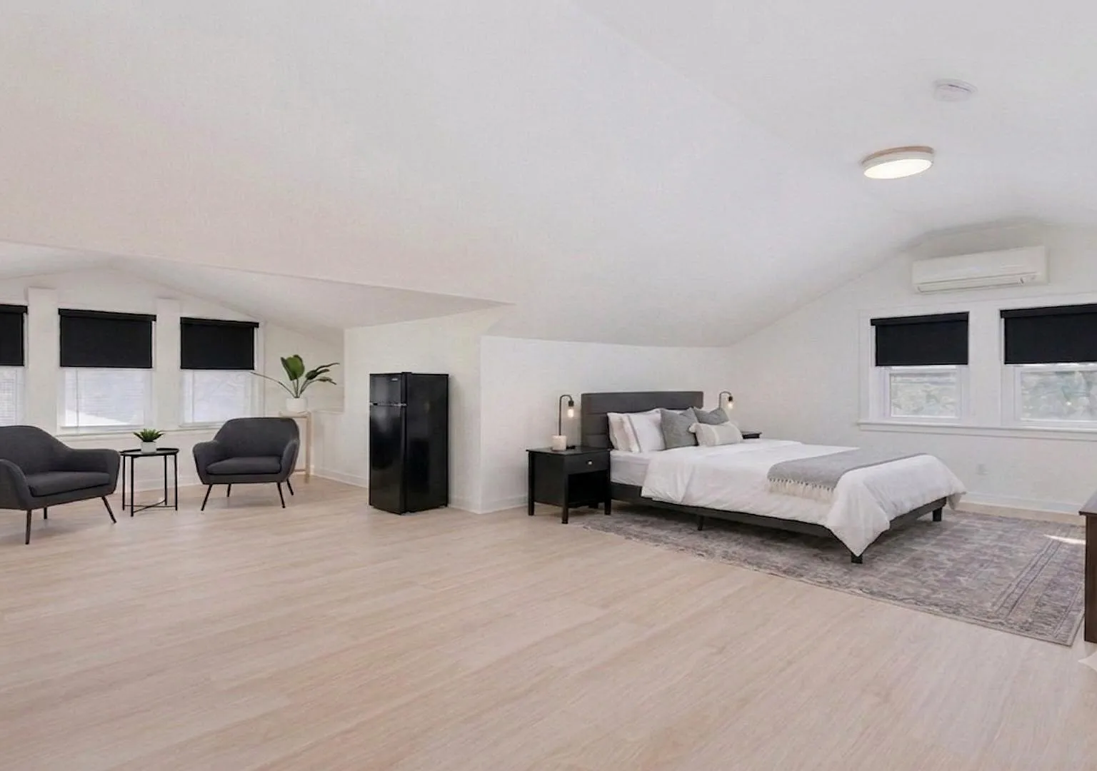 2 bed, 2.0 bath, 1904 sqft, $1,222 — Photo 1