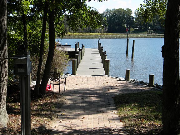 Walk way to Pier