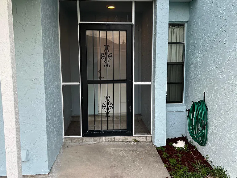 441 Myrtlewood Rd — Photo 3