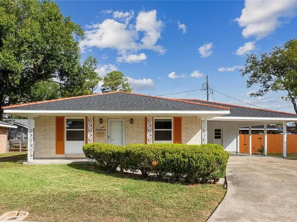 246 Willow Dr W, Gretna, LA 70053