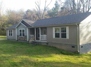 236 Farrs Bridge Rd, Pickens, SC 29671