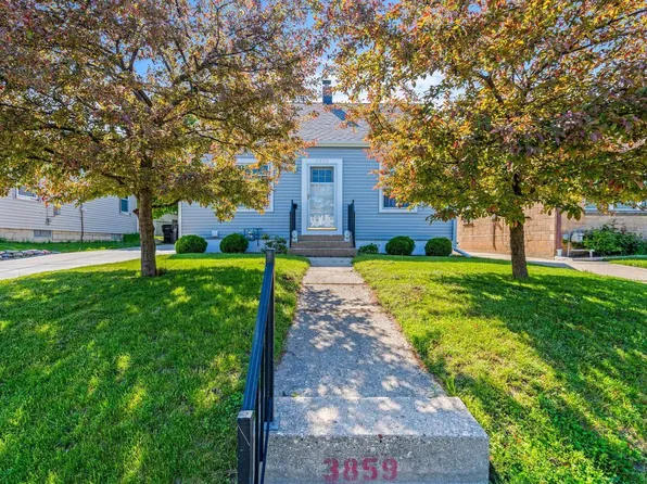 3859 South Pennsylvania AVENUE, Saint Francis, WI 53235
