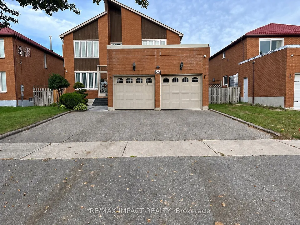 25 Caldbeck Ave