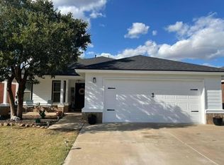 2216 100th St, Lubbock, TX 79423