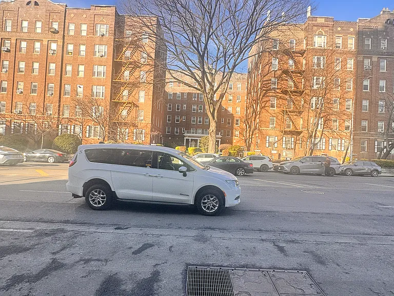 141-25 Northern Blvd #A14 — Photo 1