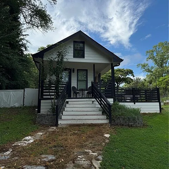 2625 Indian Lake Dr — Photo 15