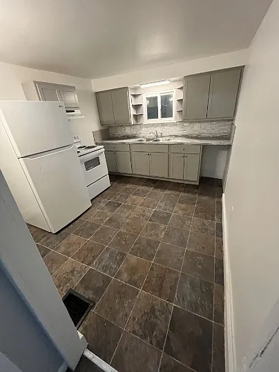 13 Elm St #1