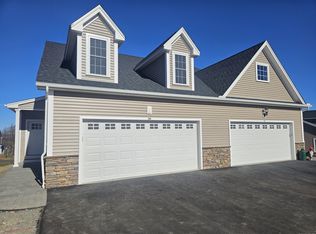 205 Boulder Ct #205, Bristol, CT 06010