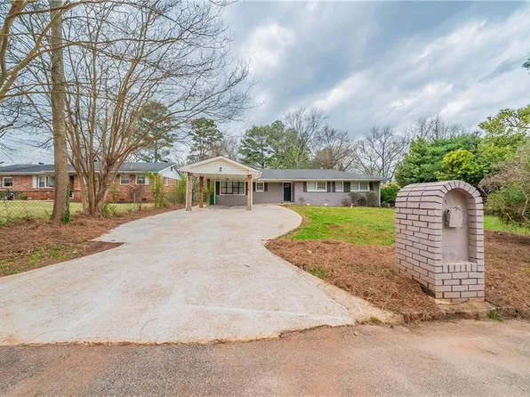 3680 Brookcrest Cir, Decatur, GA 30032