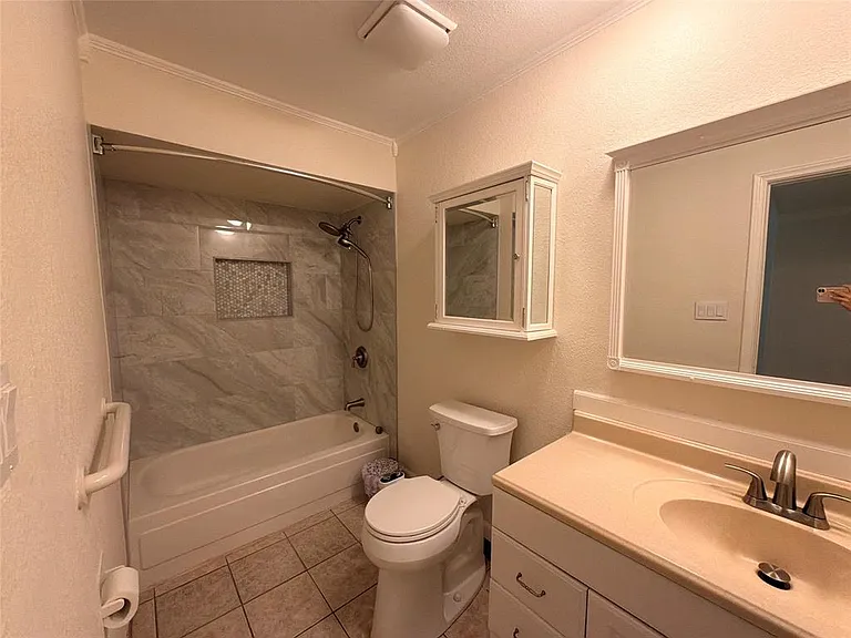 Picture 23