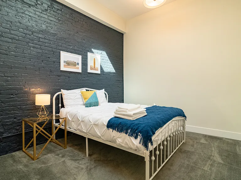 2112 S Michigan Ave #3 — Photo 13