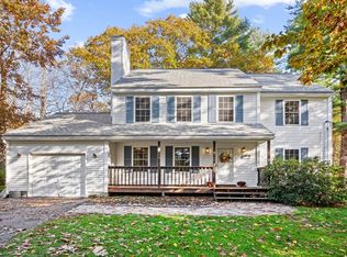 29 Shore Dr, Upton, MA 01568