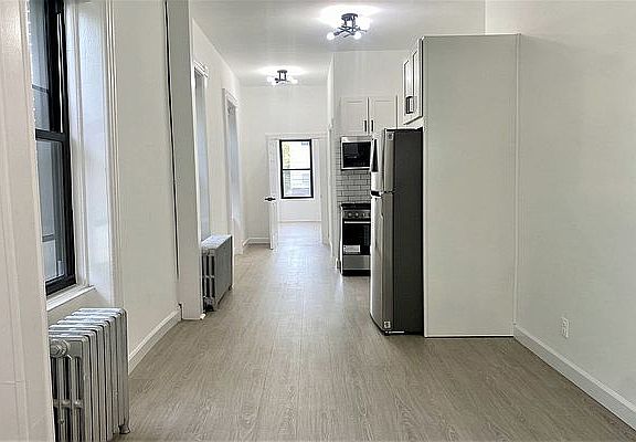 2nd image of 202 Saint Nicholas Ave APT 2R