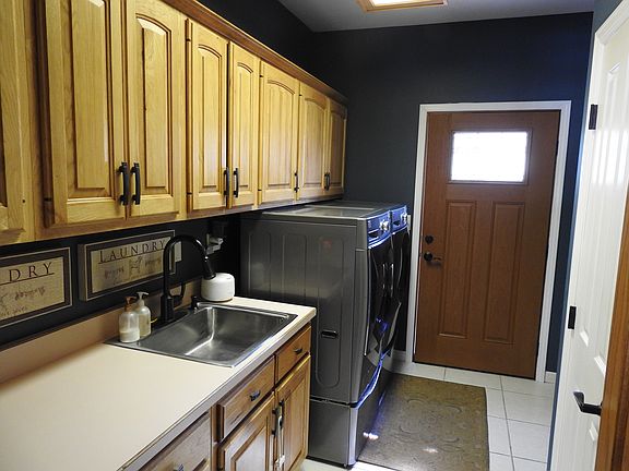 laundry room main level