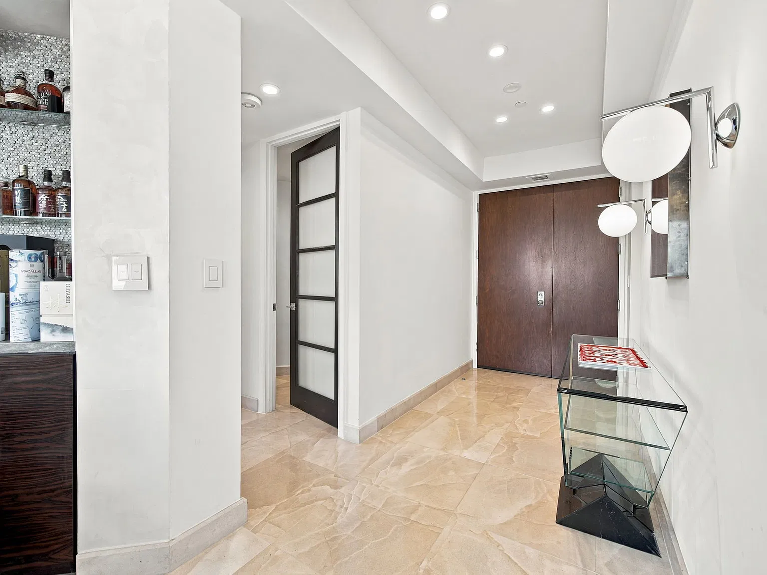 2 bed, 2.5 bath, 1834 sqft, $12,000 — Photo 2