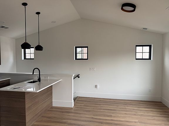 3rd image of 2200 Newton St #3757