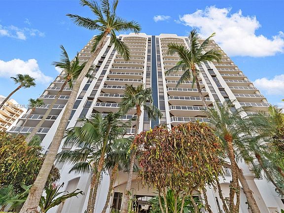 2nd image of 3598 Yacht Club Dr APT 1804