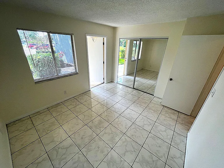 2828 Tennis Club Dr #207 — Photo 10