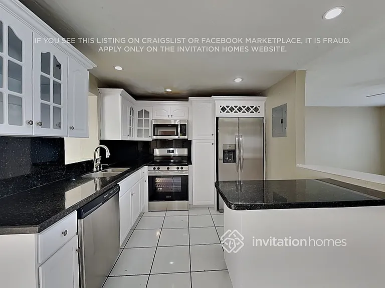 2401 Jamaica Dr — Photo 8