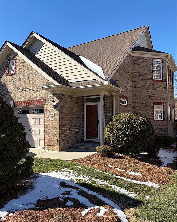 1st image of 903 Southlake Ct