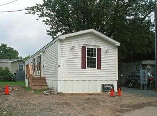 27 Bay Colony, Newtown, CT 06470