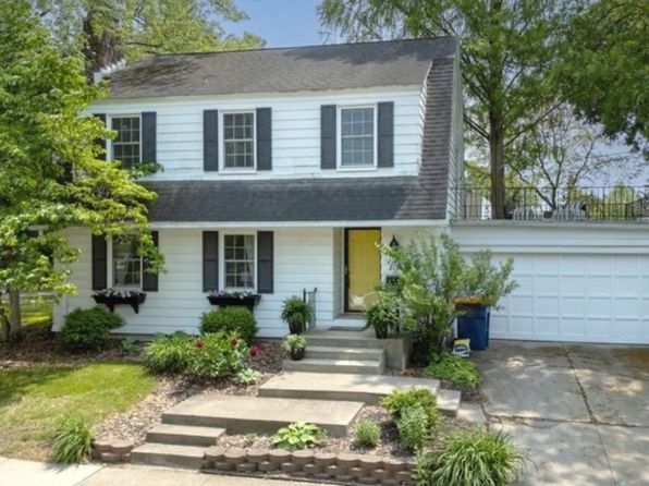 2130 Argentina Dr SE