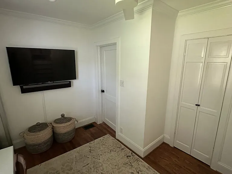 2200 Laburnum Ave — Photo 25