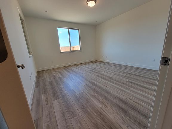 4th image of 7841 Nutmeg Ln