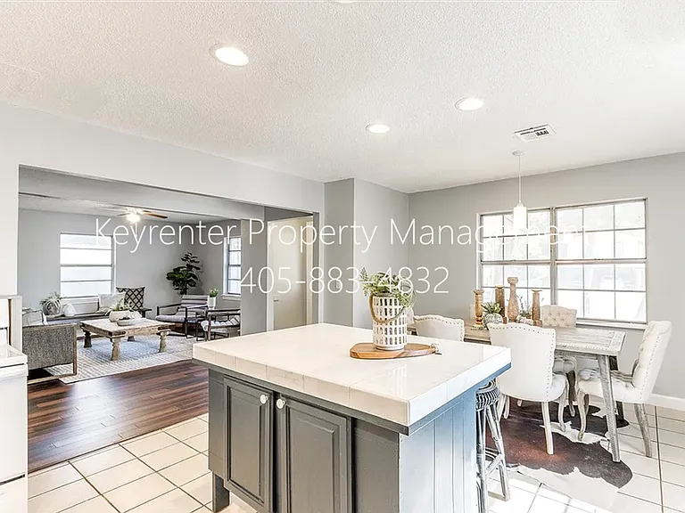 3615 SW 12th St — Photo 20