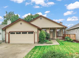 2217 Blue Heron Ct, Grants Pass, OR 97526